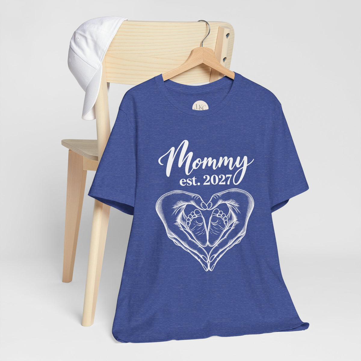 Mommy Est. 2027 T-Shirt