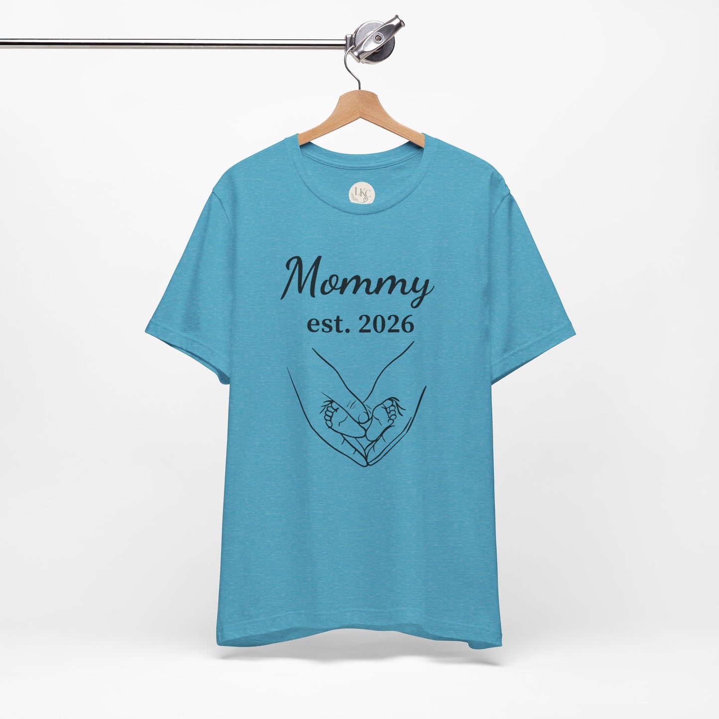 Mommy Est. 2026 T‑Shirt — New Mom Pregnancy Announcement Tee