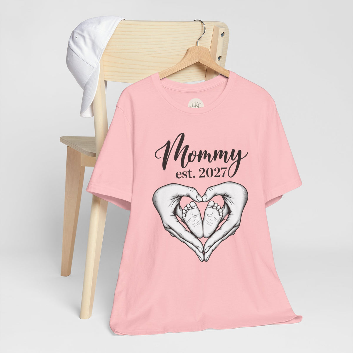 Mommy Est. 2027 T-Shirt
