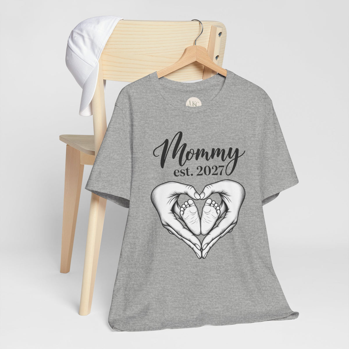 Mommy Est. 2027 T-Shirt